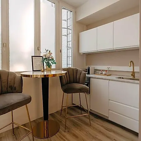 Mademoiselle Hotel